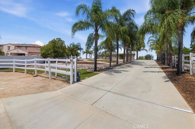 17008 Birch Hill Road, Riverside, CA 92504