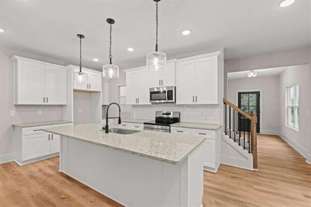 129 Deer Park Drive, Carrollton, GA 30116