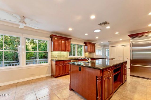 1650 Knollwood Drive, Pasadena, CA 91103
