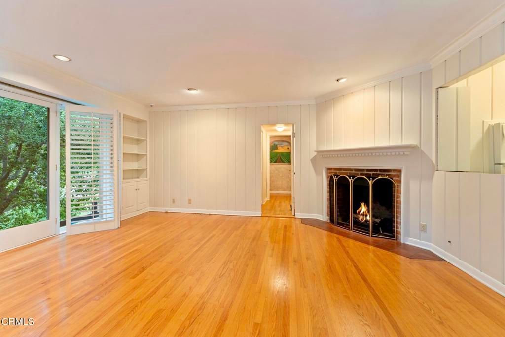 Image 12 of property listing at 1650 Knollwood Drive, Pasadena, CA 91103