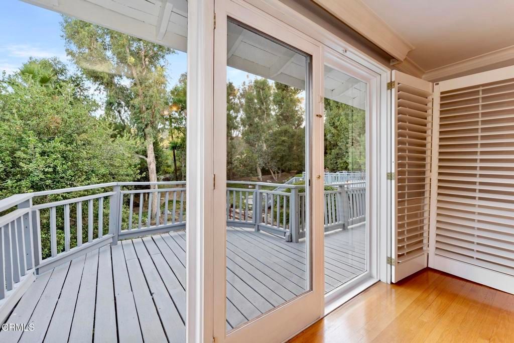 Image 16 of property listing at 1650 Knollwood Drive, Pasadena, CA 91103