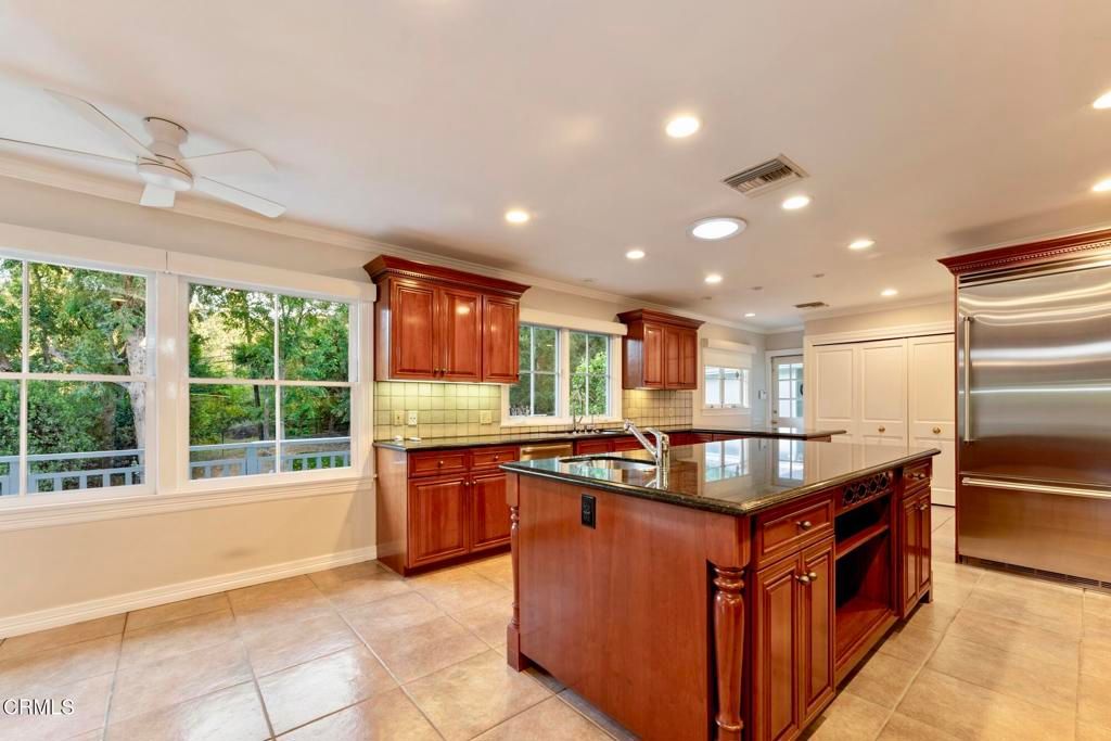 Image 19 of property listing at 1650 Knollwood Drive, Pasadena, CA 91103