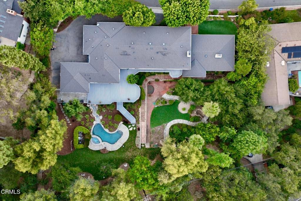 Image 2 of property listing at 1650 Knollwood Drive, Pasadena, CA 91103