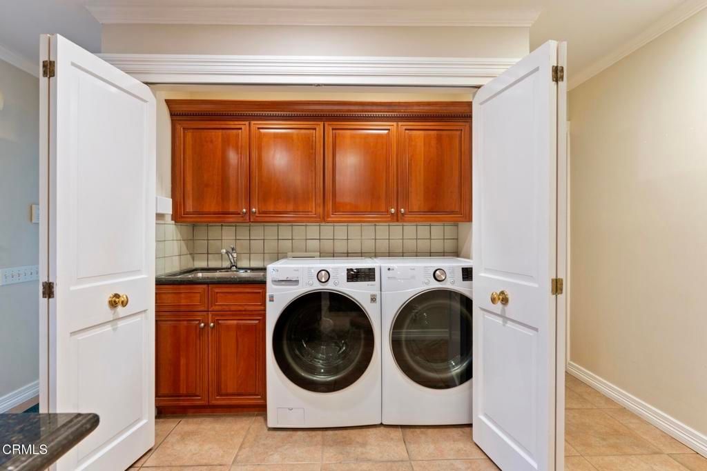 Image 21 of property listing at 1650 Knollwood Drive, Pasadena, CA 91103