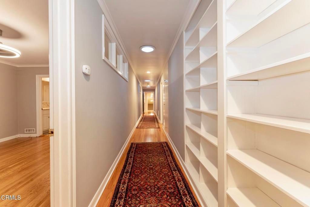 Image 22 of property listing at 1650 Knollwood Drive, Pasadena, CA 91103