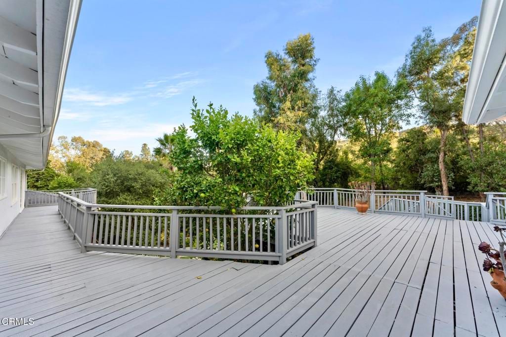 Image 34 of property listing at 1650 Knollwood Drive, Pasadena, CA 91103