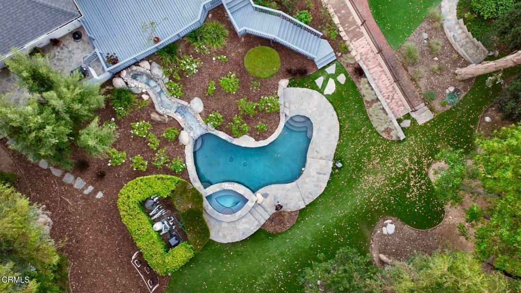 Image 4 of property listing at 1650 Knollwood Drive, Pasadena, CA 91103
