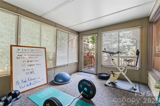 6933 Albaneen Court, Charlotte, NC 28215