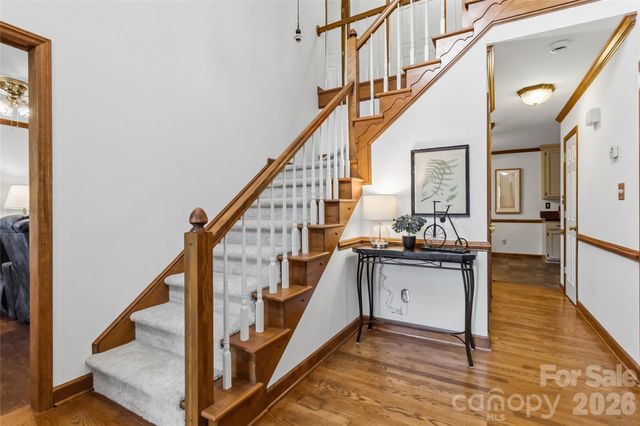 6933 Albaneen Court, Charlotte, NC 28215