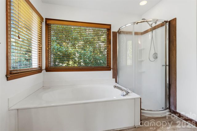 6933 Albaneen Court, Charlotte, NC 28215