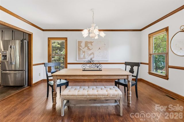 6933 Albaneen Court, Charlotte, NC 28215