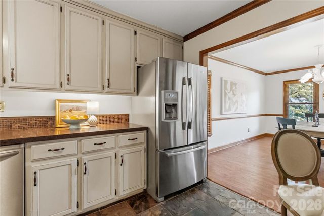 6933 Albaneen Court, Charlotte, NC 28215