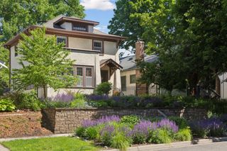 2221 Selby Avenue, Saint Paul, MN 55104
