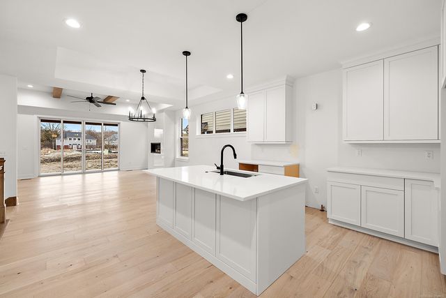 5944 Willow Grove Drive, Troy, MI 48085