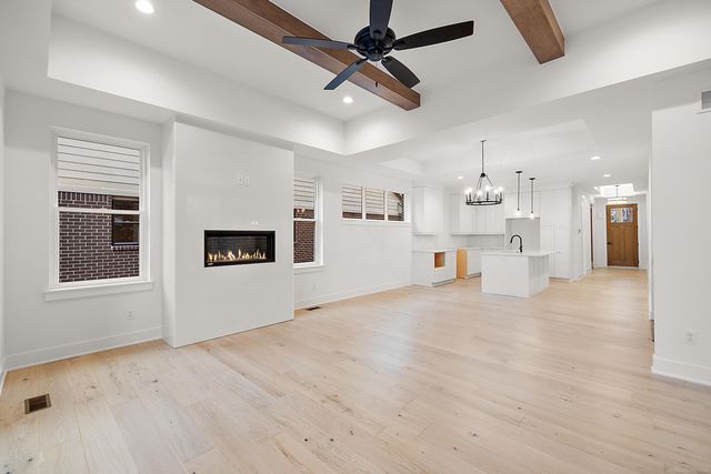 5944 Willow Grove Drive, Troy, MI 48085