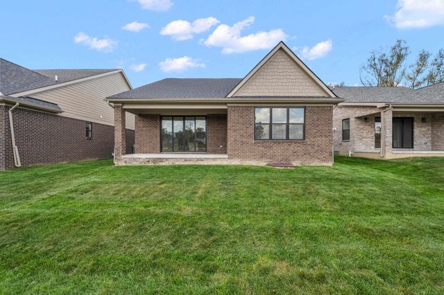 5944 Willow Grove Drive, Troy, MI 48085