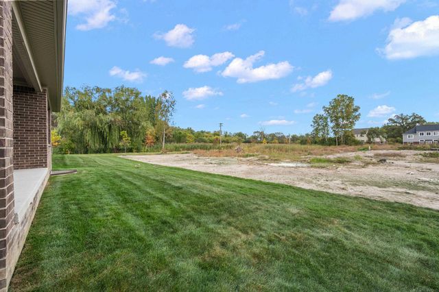 5944 Willow Grove Drive, Troy, MI 48085