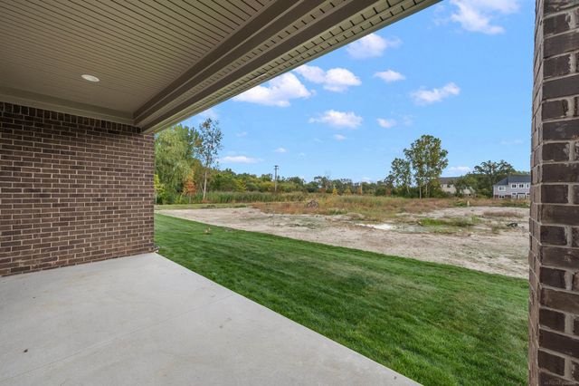 5944 Willow Grove Drive, Troy, MI 48085