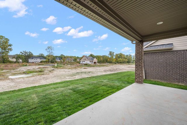 5944 Willow Grove Drive, Troy, MI 48085