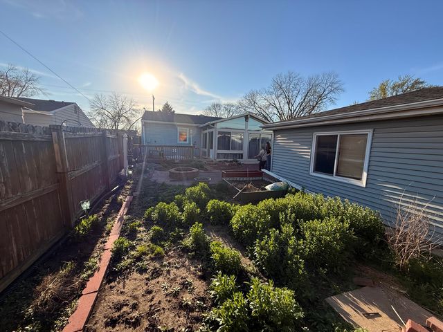 1011 ASH Street, Council Bluffs, IA 51501
