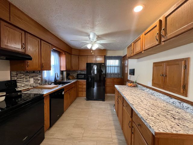 1011 ASH Street, Council Bluffs, IA 51501