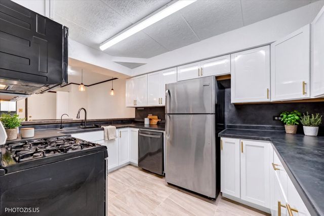 10524 Ridge Cove Drive 25B, Chicago Ridge, IL 60415