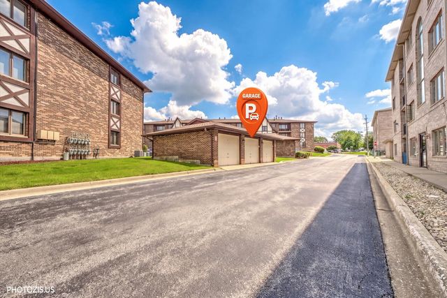 10524 Ridge Cove Drive 25B, Chicago Ridge, IL 60415