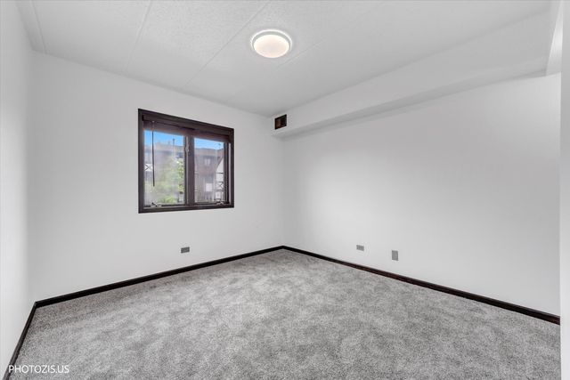 10524 Ridge Cove Drive 25B, Chicago Ridge, IL 60415