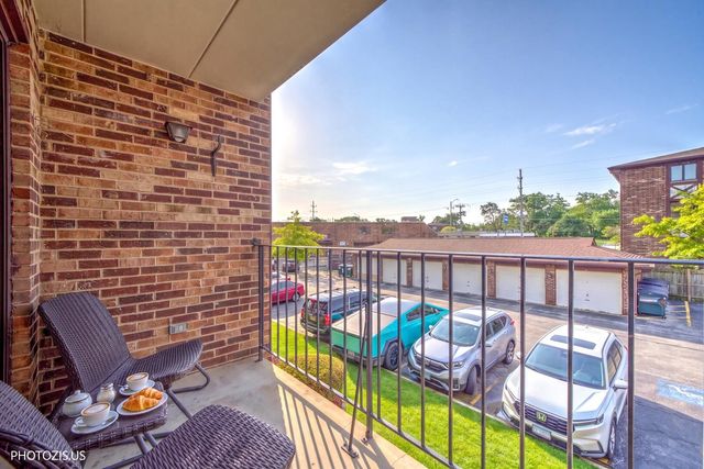 10524 Ridge Cove Drive 25B, Chicago Ridge, IL 60415