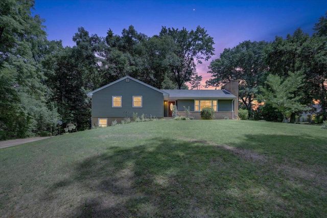 2547 S Florence Drive, Beloit, WI 53511