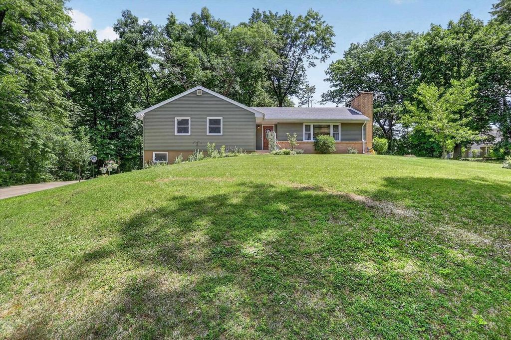 2547 S Florence Drive, Beloit, WI 53511