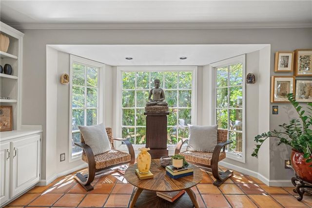 6436 Overbrook Road, Mission Hills, KS 66208