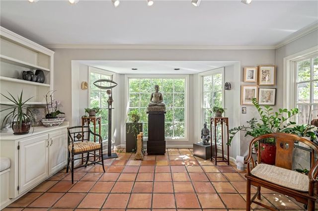 6436 Overbrook Road, Mission Hills, KS 66208