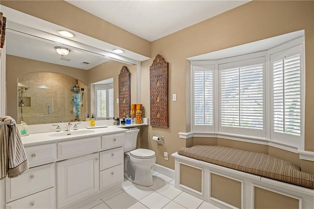 6436 Overbrook Road, Mission Hills, KS 66208