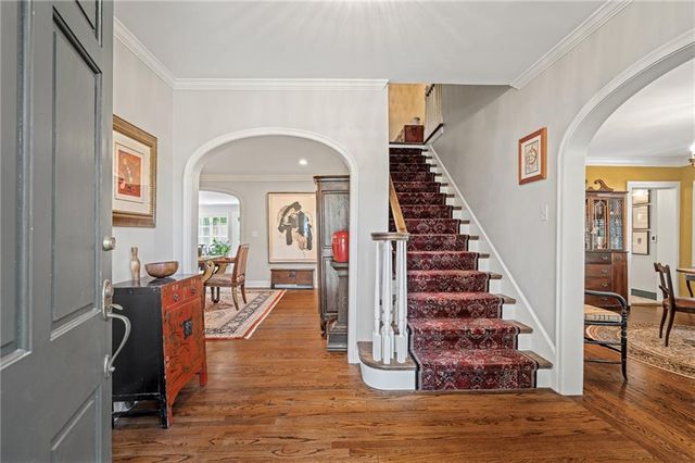 6436 Overbrook Road, Mission Hills, KS 66208