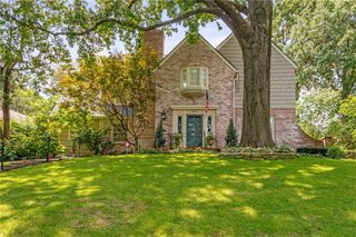 6436 Overbrook Road, Mission Hills, KS 66208