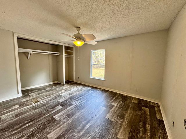 855 BEASON DR, Morris Chapel, TN 38361