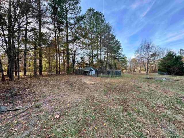 855 BEASON DR, Morris Chapel, TN 38361