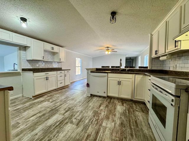 855 BEASON DR, Morris Chapel, TN 38361