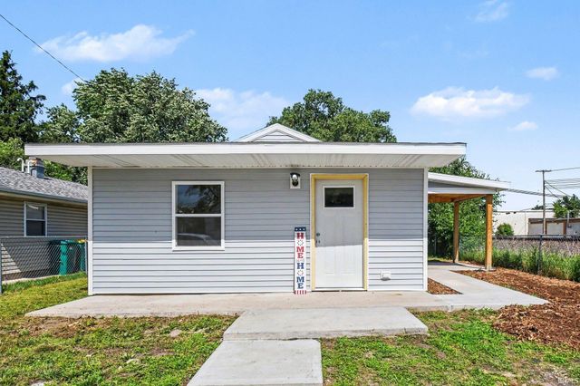 218 Meridian Street, Mishawaka, IN 46544