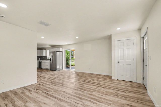 218 Meridian Street, Mishawaka, IN 46544