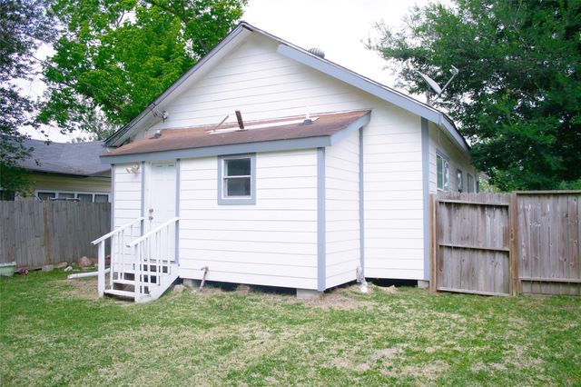 1310 4th Street, Rosenberg, TX 77471