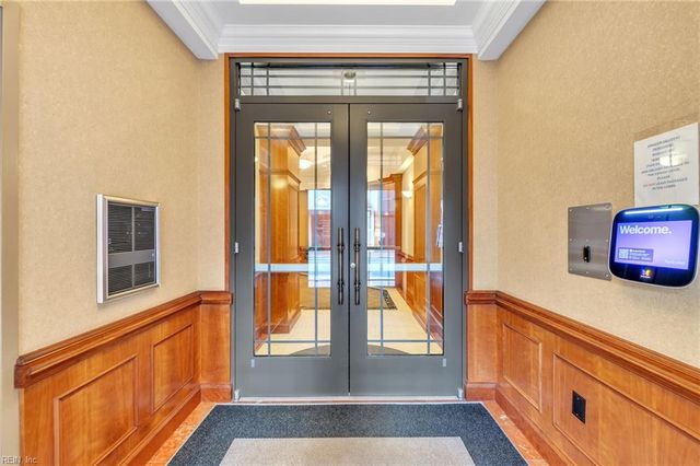 123 College Pl Unit 1402, Norfolk, VA 23510