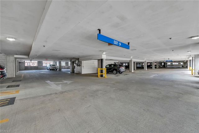 123 College Pl Unit 1402, Norfolk, VA 23510