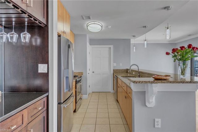 123 College Pl Unit 1402, Norfolk, VA 23510