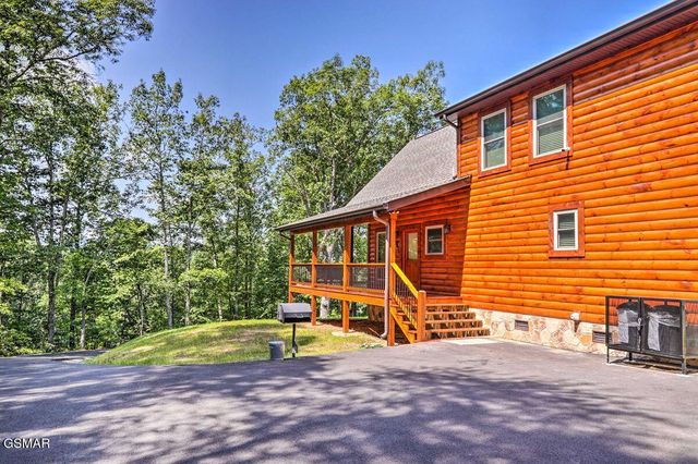 3805 Pleasant View Lane, Sevierville, TN 37862