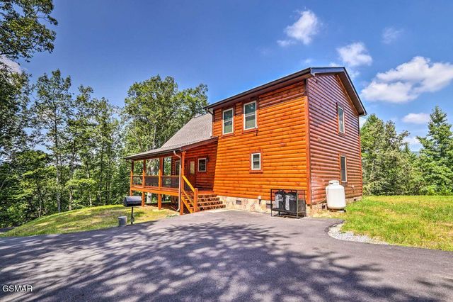 3805 Pleasant View Lane, Sevierville, TN 37862