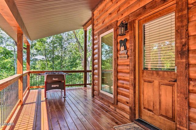 3805 Pleasant View Lane, Sevierville, TN 37862