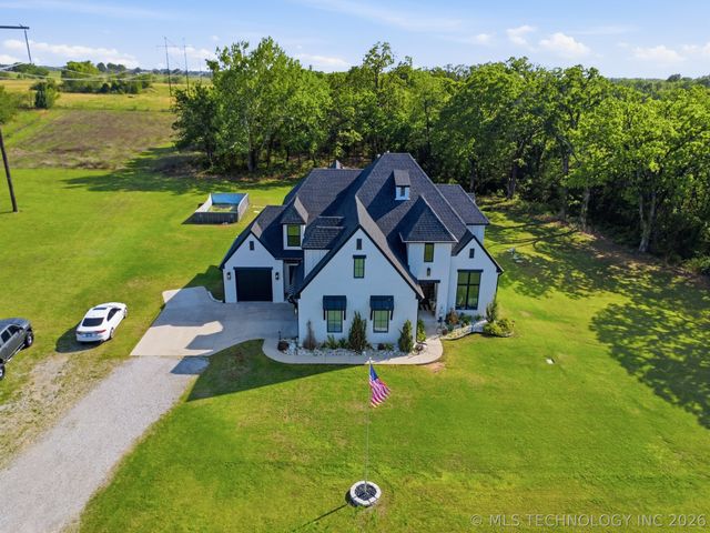 26510 E 61st Street S, Broken Arrow, OK 74014
