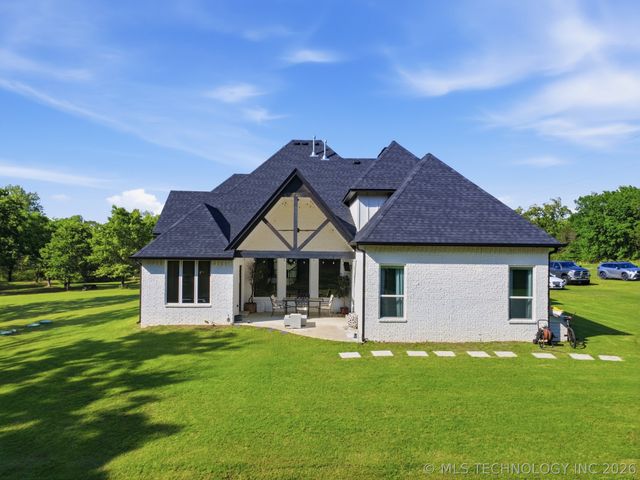 26510 E 61st Street S, Broken Arrow, OK 74014